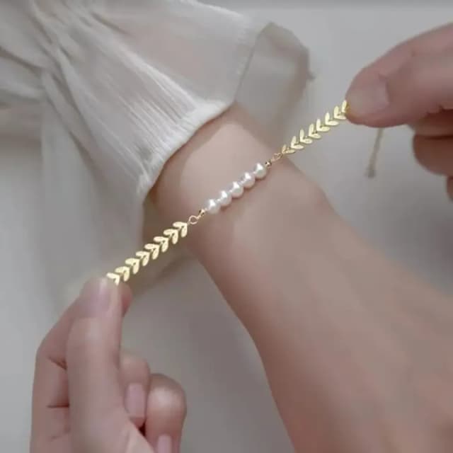 Leaf chain Bracelet pearl beaded for girls